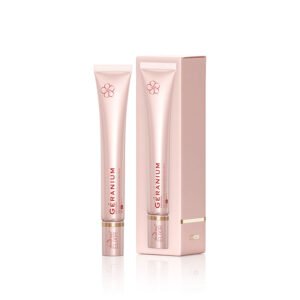 DEWellness Elixir Geranium Senses Rise and Shine Sun Serum Broad Spectrum SPF50+ PA++++ (15 ml) – เจอราเนียม เซรั่มน้ำค้างกันแดด